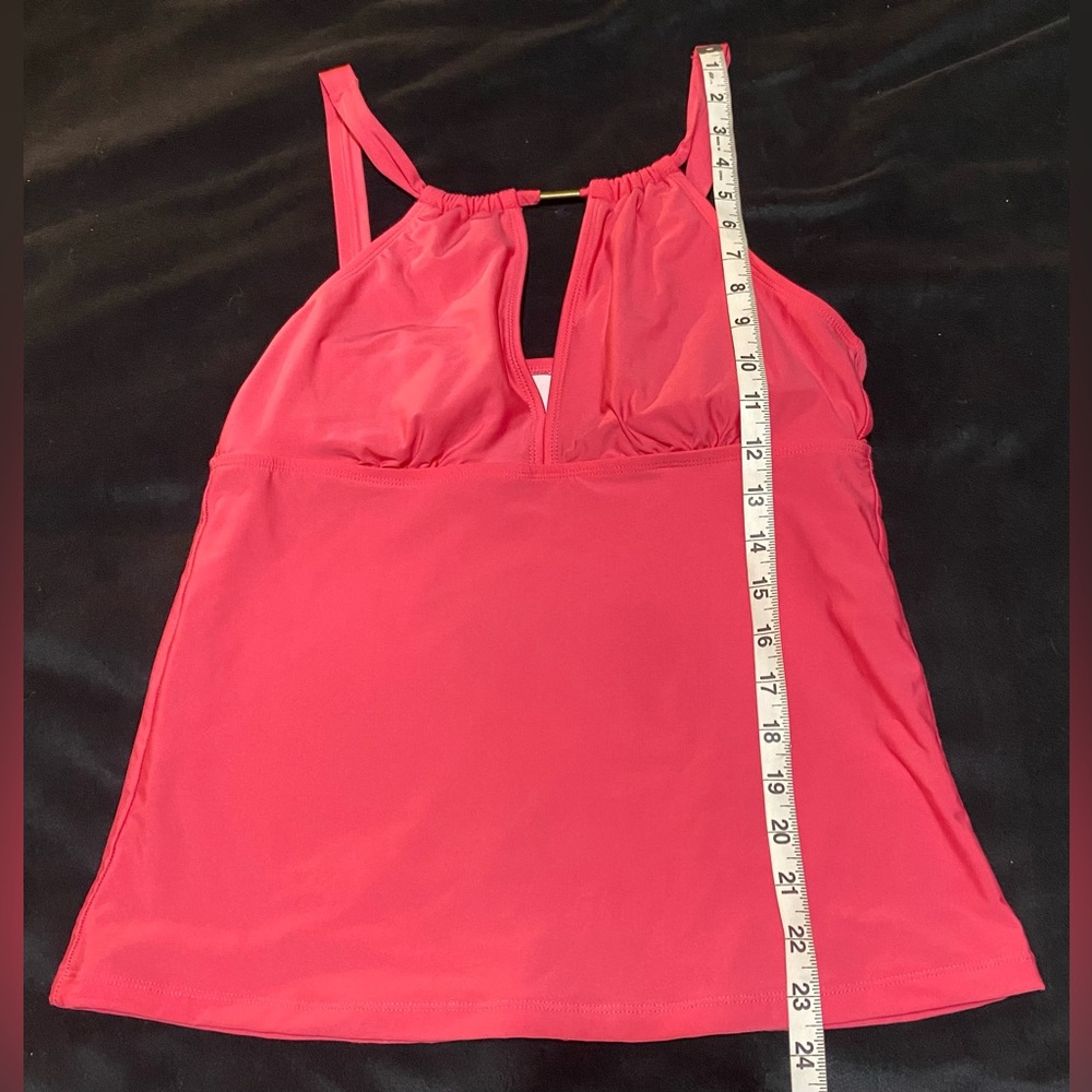 Like New! Great Condition Coral Pink Medium Alex Marie Tankini Top. Worn once! - Picture 4 of 11
